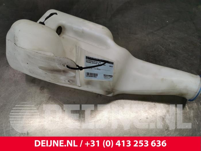 Mercedes Sprinter Ruitensproeiertank voor O169421