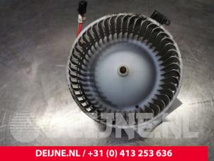 Mercedes Vito Heating and ventilation fan motor O169426 photo 3