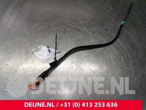 Citroen Jumpy Oil dipstick O169551 photo 2
