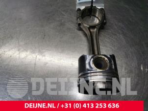 Volkswagen Crafter Zuiger O169587 foto 3