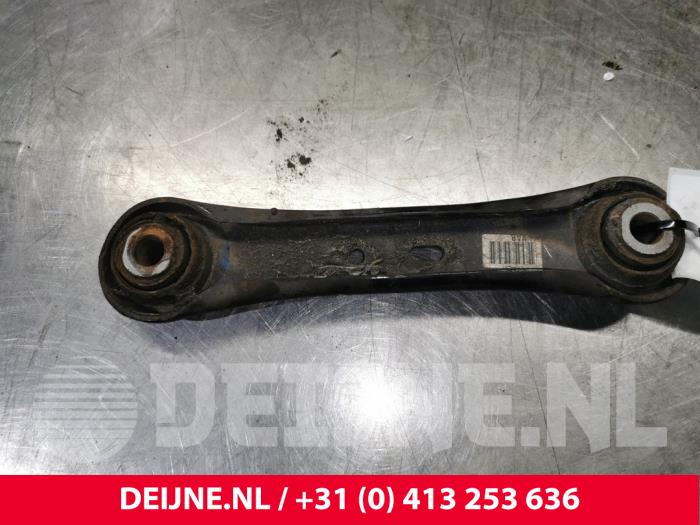 Volvo V60 Draagarm onder links-achter O169622
