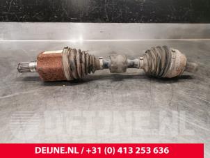 Gebruikte Aandrijfas links-voor Volvo V60 I (FW/GW) 2.4 D6 20V Plug-in Hybrid AWD Prijs € 75,00 Margeregeling aangeboden door van Deijne Onderdelen Uden B.V.