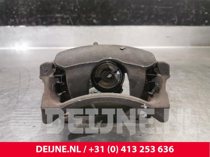 Volkswagen Transporter Bremszange rechts hinten O169728