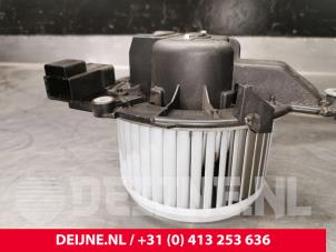 Iveco New Daily Heizung Belüftungsmotor O169912 foto 3