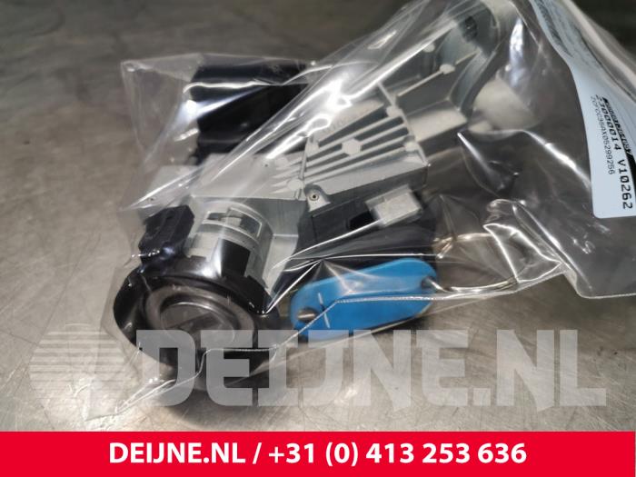 Iveco New Daily Ignition lock + key O169928