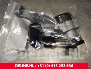 Iveco New Daily Ignition lock + key O169928 photo 2
