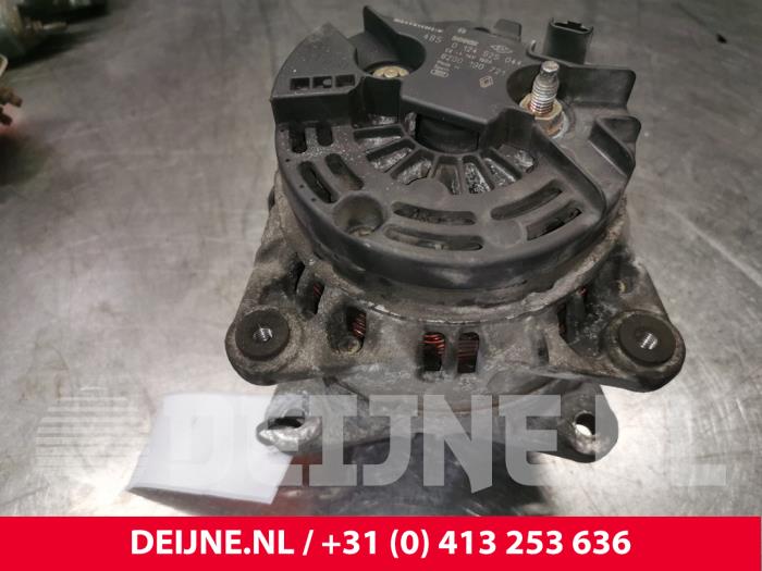 Gebruikte Dynamo Renault Master II (FD/HD) 2.5 dCi 16V Prijs € 48,40 Inclusief btw aangeboden door van Deijne Onderdelen Uden B.V.