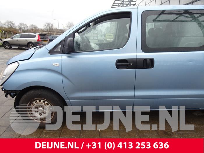 Hyundai H300 Portierruit 2Deurs links O170179