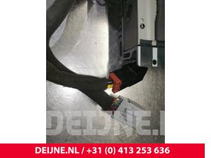 Volvo C70 Radio versterker O170284 foto 2