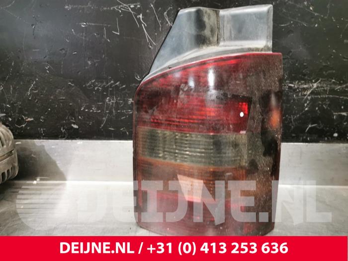 Volkswagen Transporter Achterlicht rechts O170296