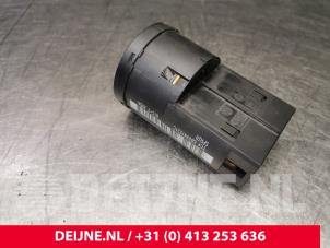 Volkswagen Transporter Light switch O170315 photo 3
