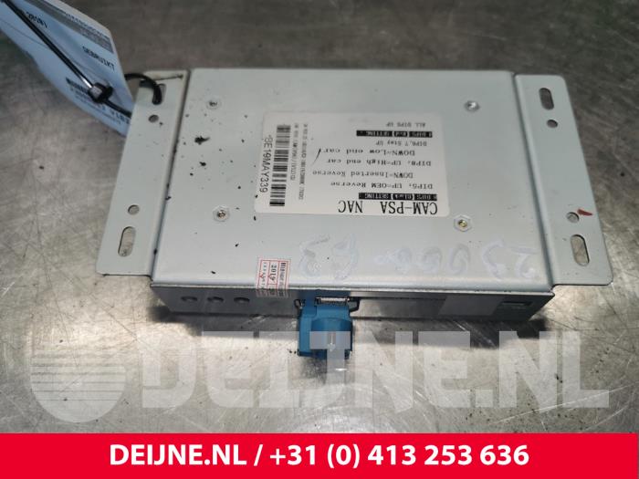 Peugeot Expert Radio versterker O170363