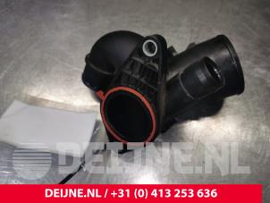 Gebruikte EGR Buis Renault Trafic (1FL/2FL/3FL/4FL) 2.0 dCi 16V 145 Prijs € 42,35 Inclusief btw aangeboden door van Deijne Onderdelen Uden B.V.