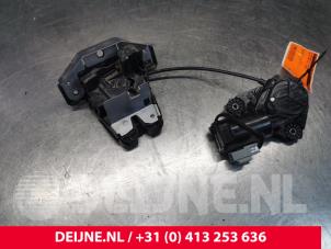 Volvo XC60 Slotmechaniek Achterklep O170446 foto 3