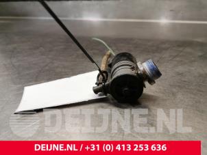 Opel Vivaro Windscreen washer pump O170481 photo 3