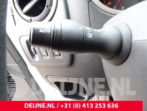 Gebruikte Pinker Schakelaar Opel Movano 2.3 CDTi 16V FWD Prijs op aanvraag aangeboden door van Deijne Onderdelen Uden B.V.