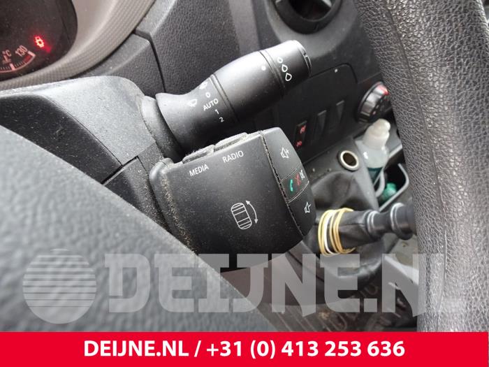 Opel Movano Wiper switch O170549