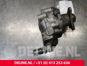 Opel Movano Power steering pump O170559 photo 3
