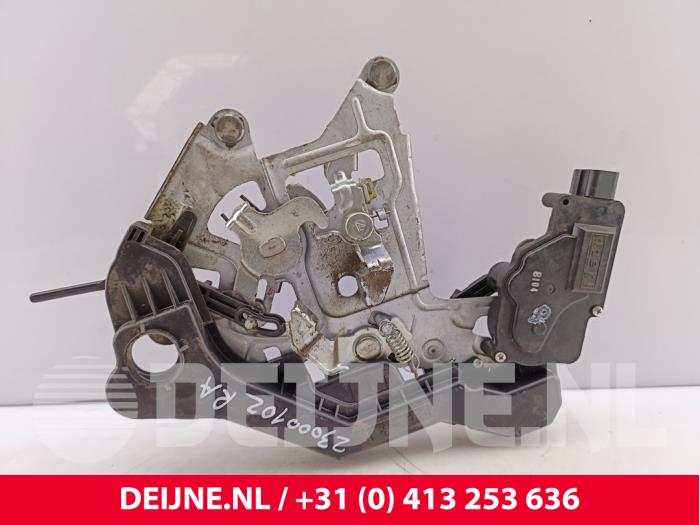 Hyundai H300 Schiebetür Schließmechanik rechts O170771