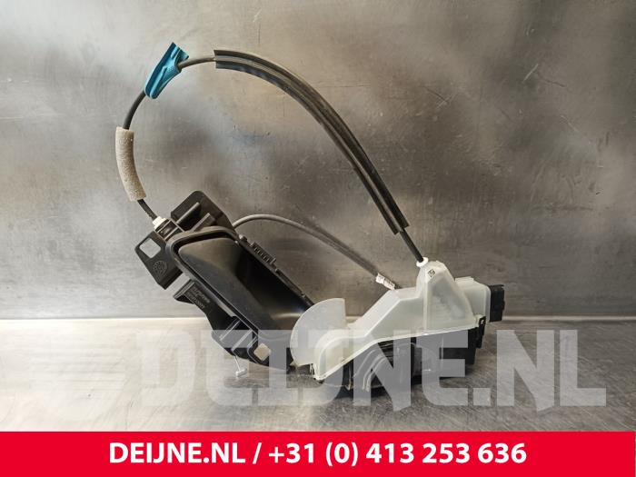 Toyota Pro-Ace City Door lock mechanism 2-door, left O170909