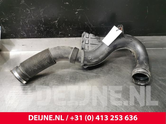 Opel Vivaro Aanzuigslang Lucht O170937