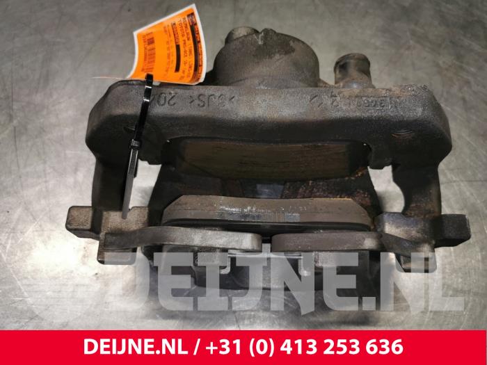 Toyota Pro-Ace Bremszange links vorne O171109