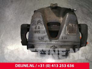 Toyota Pro-Ace Bremszange links vorne O171109 foto 3