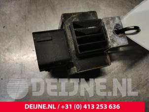 Renault Master Glow plug relay O171178 photo 3