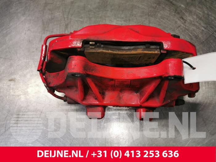 Tesla Model S Remklauw (Tang) rechts-voor O171246