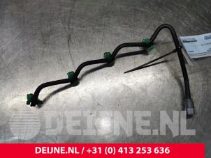 Volvo V40 Brandstof retourleiding O171284 foto 2