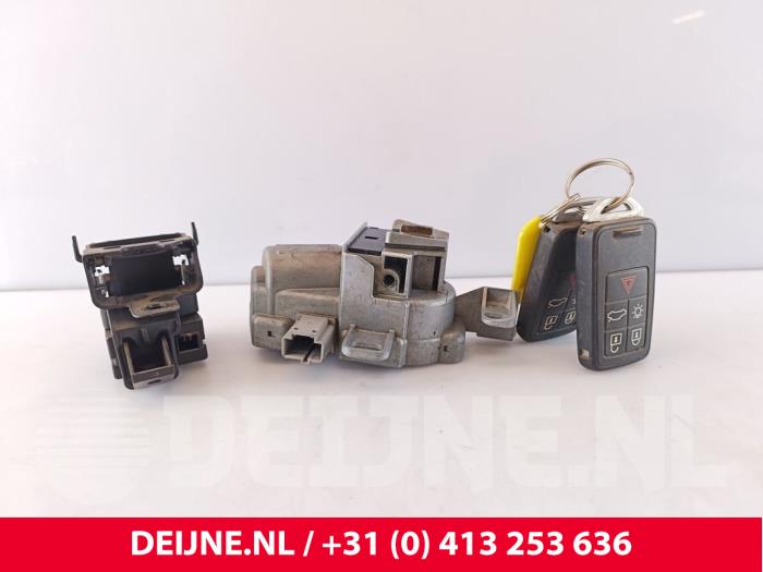 Volvo V40 Kontaktslot+Sleutel O171311