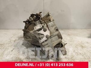 Volvo V40 Gearbox O171338 photo 2