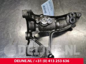 Volvo V40 Dynamosteun boven O171346 foto 4