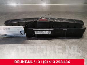 Mercedes Vito Panikbeleuchtung Schalter O171387 foto 2
