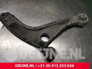 Opel Movano Front lower wishbone, left O171422 photo 2