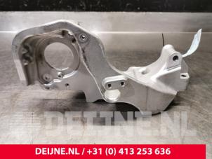 Volvo V60 Engine mount O171441 photo 2