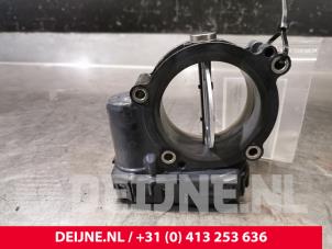 Gebruikte Gasklephuis Mercedes ML III (166) 2.1 ML-250 CDI 16V BlueTEC 4-Matic Prijs € 65,00 Margeregeling aangeboden door van Deijne Onderdelen Uden B.V.