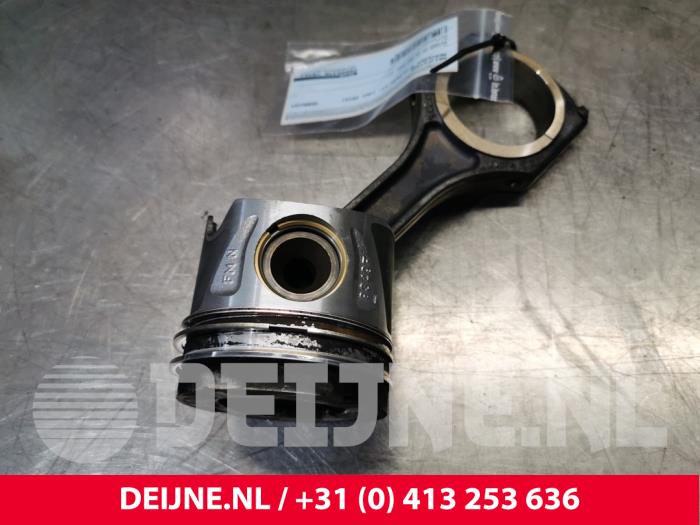 Mercedes ML-Klasse Pleuelstange O171476