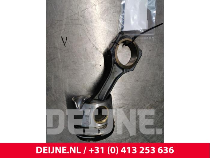 Mercedes ML-Klasse Pleuelstange O171477
