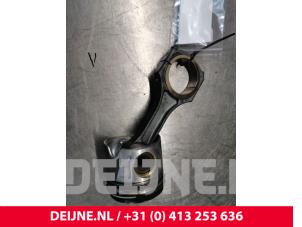 Gebruikte Drijfstang Mercedes ML III (166) 2.1 ML-250 CDI 16V BlueTEC 4-Matic Prijs € 75,00 Margeregeling aangeboden door van Deijne Onderdelen Uden B.V.