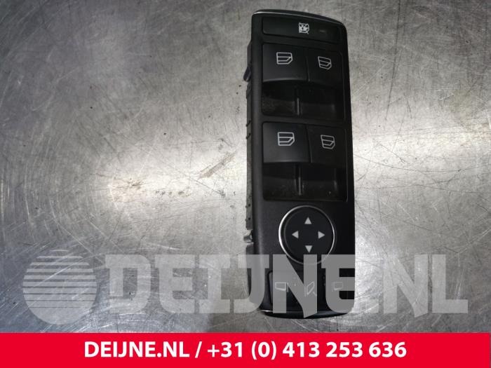 Tesla Model S Electric window switch O171526