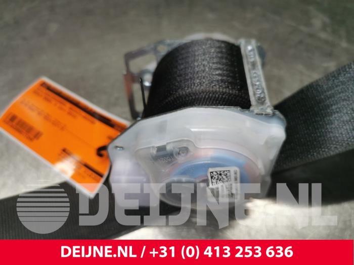 Tesla Model S Sicherheitsgurt rechts hinten O171540