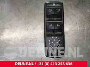 Tesla Model S Elektrisch Raam Schakelaar O171584 foto 2