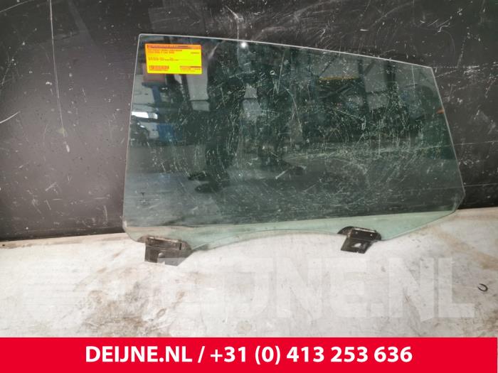 Tesla Model S Portierruit 4Deurs links-achter O171613