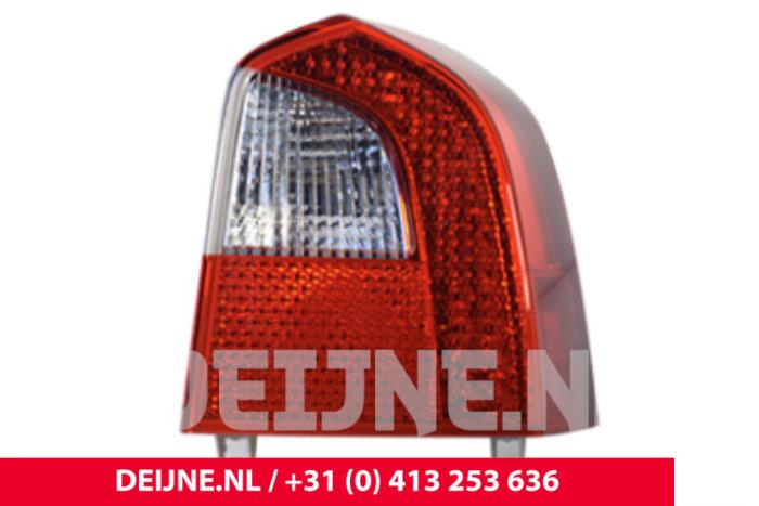 Volvo V70 Achterlicht rechts O9990001665