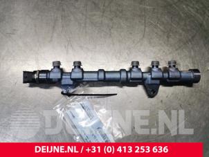 Gebruikte Injector brug Opel Combo 1.3 CDTI 16V ecoFlex Prijs € 90,75 Inclusief btw aangeboden door van Deijne Onderdelen Uden B.V.
