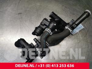 Renault Trafic Thermostaathuis O171901 foto 3