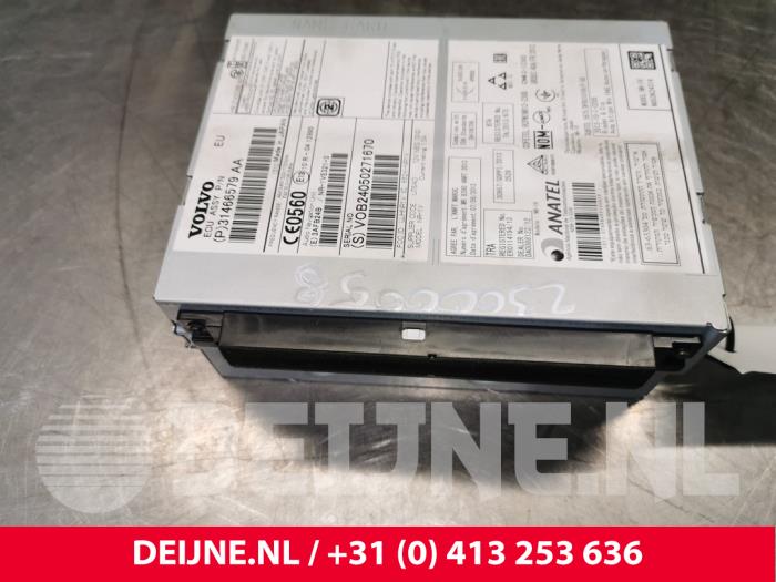 Volvo V40 CD player O172153