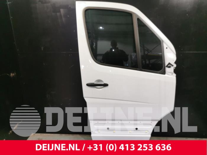 Mercedes Sprinter Tür 2-türig rechts O172192
