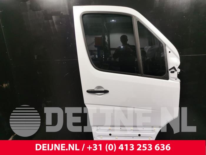 Mercedes Sprinter Door 2-door, right O172200